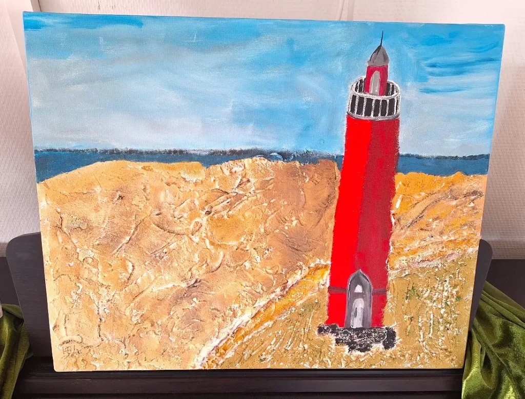 Gemälde auf Leinwand mit einem roten Leuchtturm in einer Dünenlandschaft am Meer.